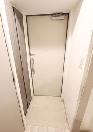 玄関　（別タイプ参考写真）アルテシモ　ルーナ　文京区大塚2