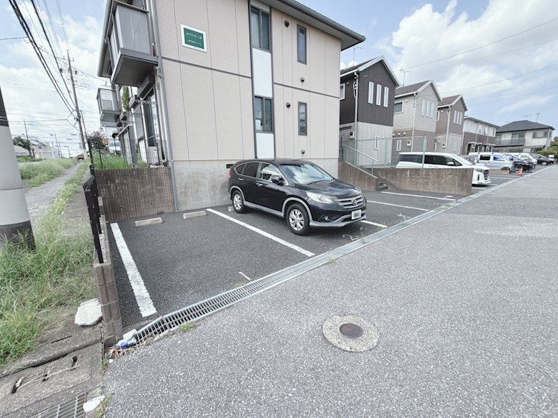 駐車場　駐車場