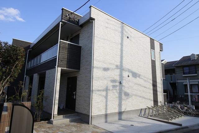 建物外観　おしゃれなデザイナーズアパート
