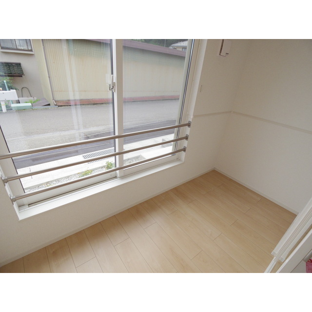バルコニー　※同建物別部屋の画像です。
