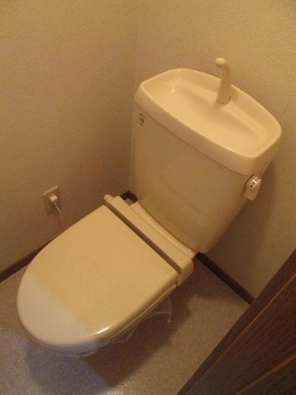 トイレ　図面と現状に相違がある場合には現状を優先