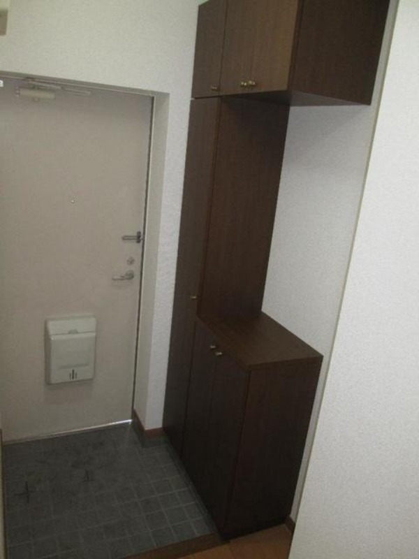 玄関　図面と現状に相違がある場合には現状を優先