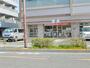 コンビニ　セブン-イレブン 大田区東六郷２丁目店（コンビニ）まで563m