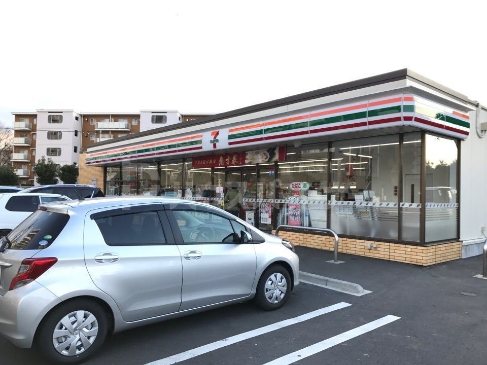 コンビニ　セブンイレブン千葉高浜４丁目店（コンビニ）まで260m