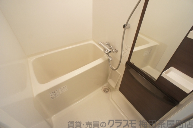 バス・シャワールーム　浴室