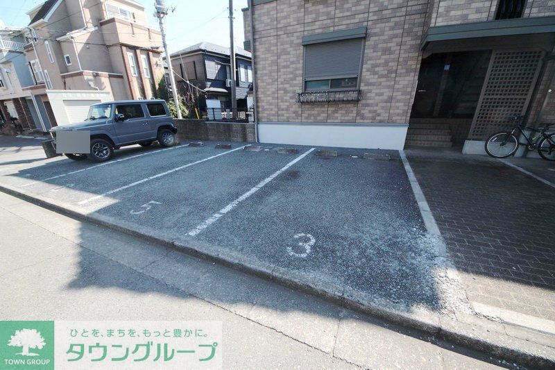 駐車場　駐車場