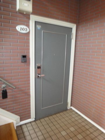 エントランス　お部屋へのエントランス