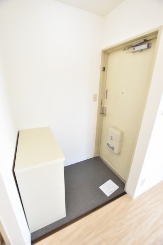 玄関　別号室画像。ご参考下さい