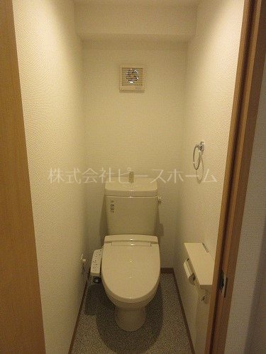 トイレ　※別号室参考写真