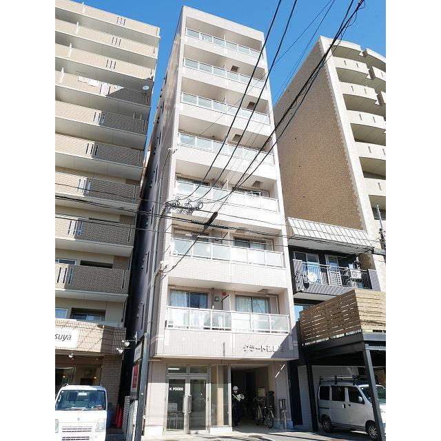 エントランス　建物外観