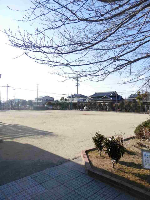 公園　若山児童公園（公園）まで560m