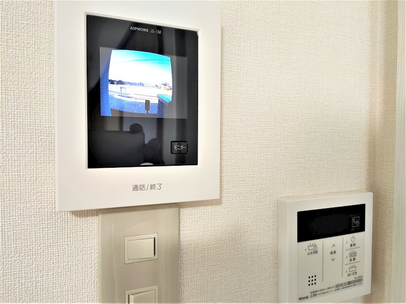 セキュリティ　モニター付きインターフォンを採用の為安心です。