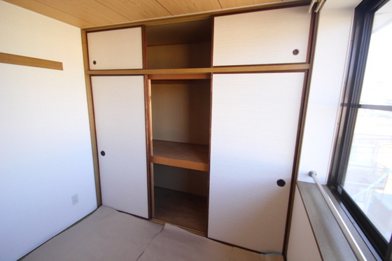 収納　※別部屋の写真です