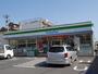 コンビニ　【ファミリーマート小倉緑ヶ丘店】（コンビニ）まで456m
