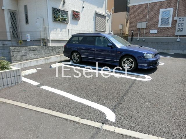 駐車場　敷地内の駐車場