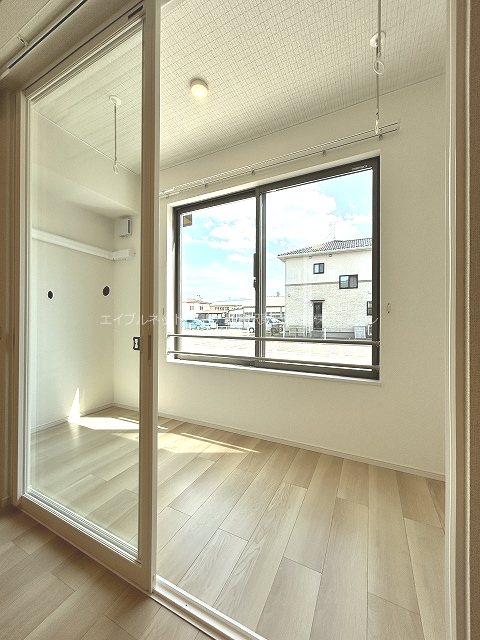 バルコニー　※写真は別部屋のものです。（参考）