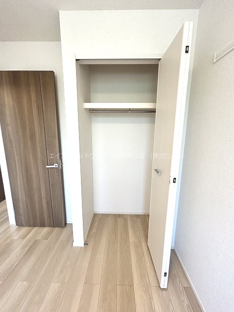 収納　※写真は別部屋のものです。（参考）