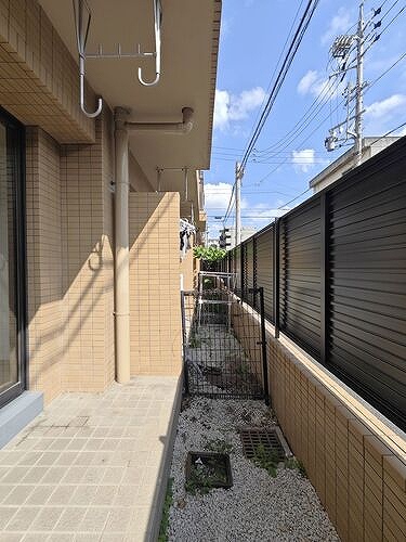 バルコニー　テラス