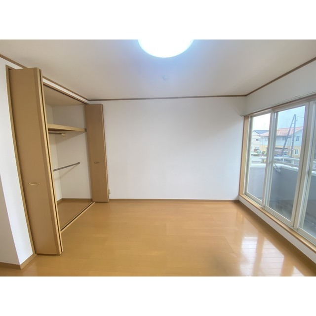 居室・リビング　（参考）他室の写真を使用しています。現況優先となります。