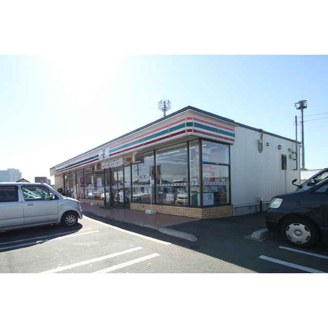 コンビニ　セブンイレブン土浦田中２丁目店（コンビニ）まで770m