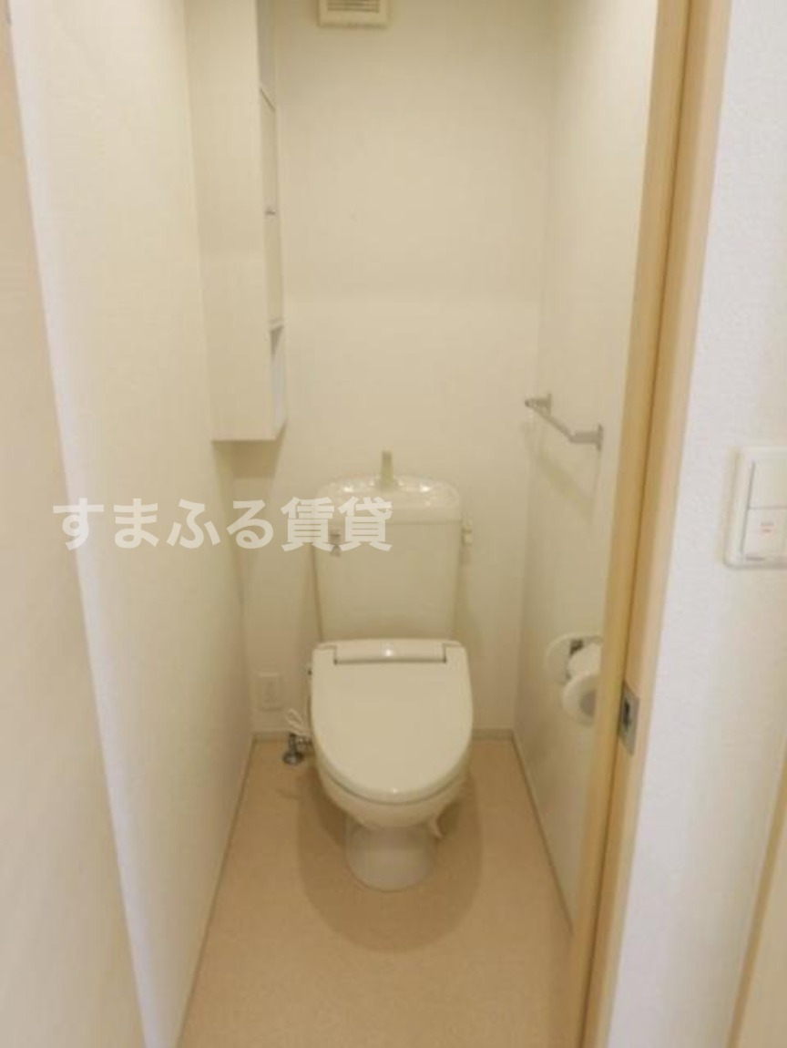 トイレ　同仕様　反転
