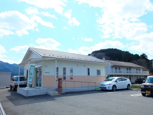 郵便局　柏原北山簡易郵便局（郵便局）まで837m