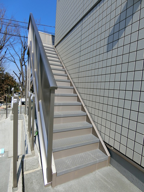 エントランス　専用階段