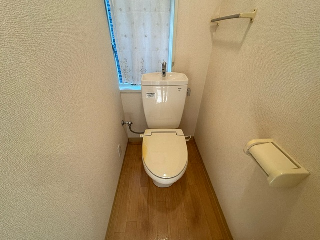 トイレ　※同施工会社のイメージ写真※
