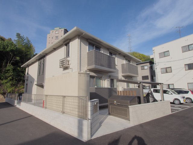 建物外観　※同じ間取りの別部屋のお写真です※