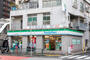 コンビニ　ファミリーマート 西早稲田諏訪通り店（コンビニ）まで107m
