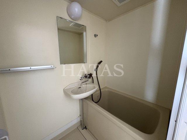 バス・シャワールーム　同物件別部屋です