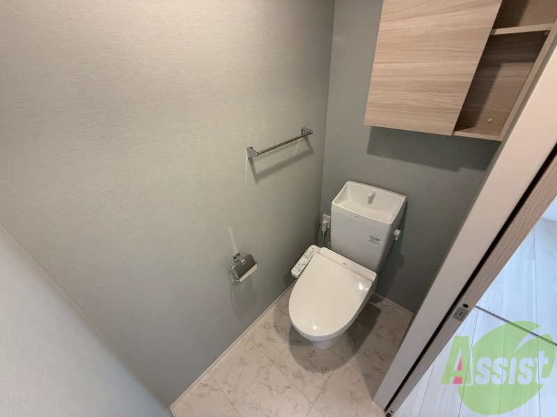 トイレ　トイレはウォシュレット機能付きです。安心して使用できますね。