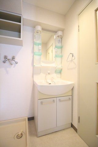 洗面設備　（別タイプ参考写真）コーポフェリーチェ　豊島区駒込1