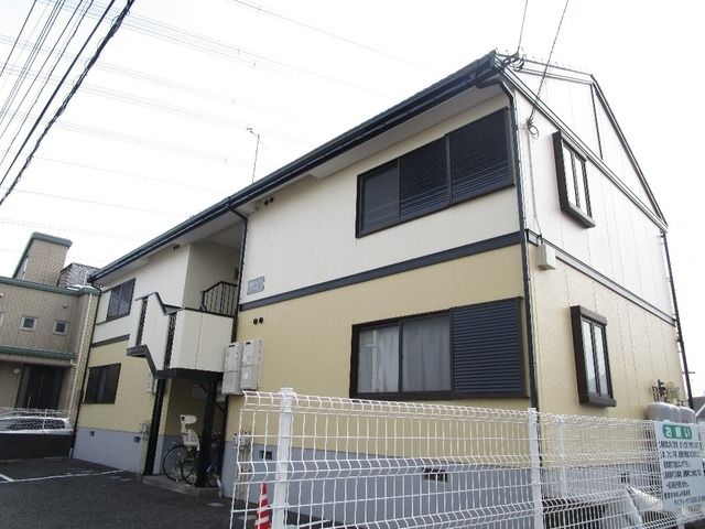 建物外観　★スーパーなどが近く便利なお部屋★