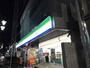 コンビニ　ファミリーマート 北新宿店（コンビニ）まで115m