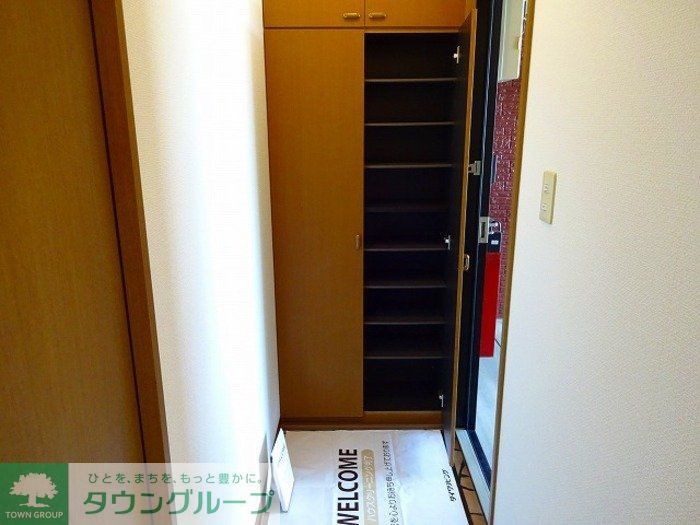 玄関　お問合せはタウンハウジングまで！※現地待合わせ相談可能