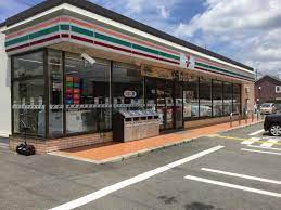 コンビニ　セブンイレブン近江八幡駅東店（コンビニ）まで543m