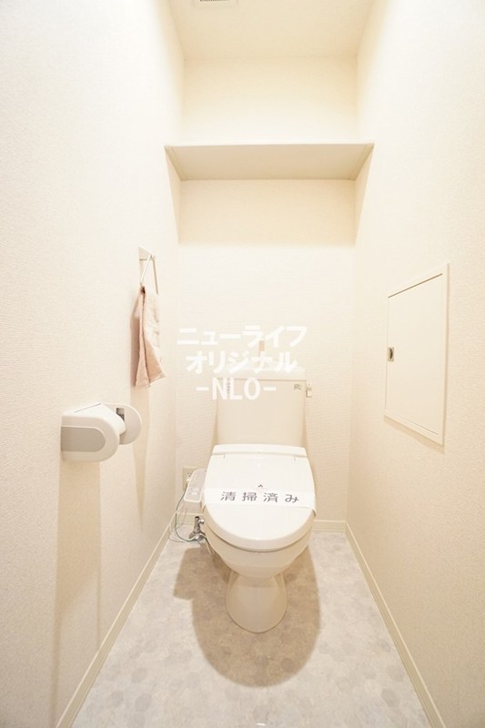 トイレ　トイレには快適な温水洗浄便座付