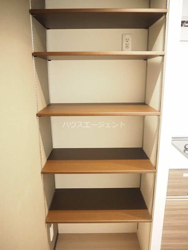 収納　便利な収納棚があります※参考画像