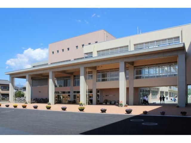 中学校　前橋市立第五中学校（中学校）まで781m