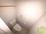 トイレ　トイレは、シンプルなデザインとなっております。