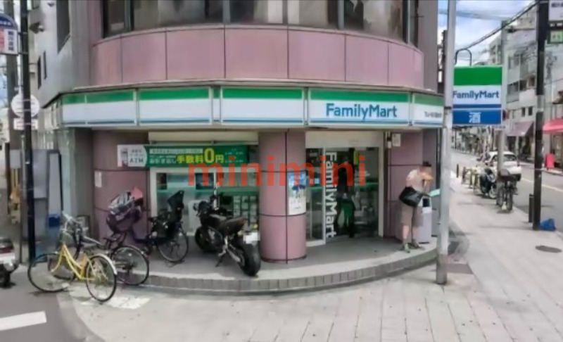 コンビニ　ファミリーマートアムト相川駅前店（コンビニ）まで174m