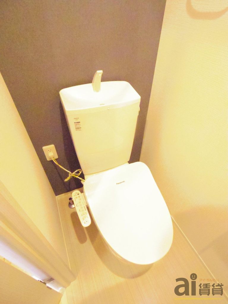 トイレ　※同仕様写真