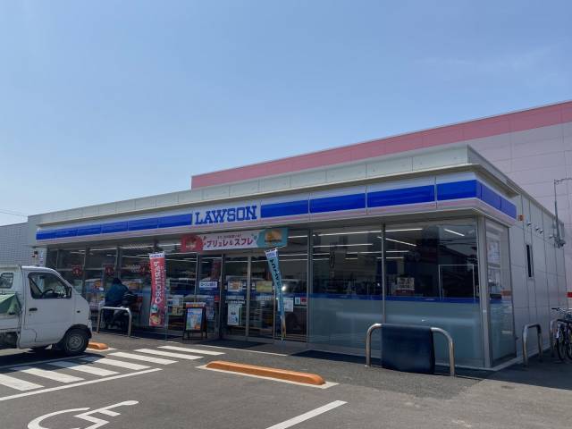 コンビニ　ローソン高松多肥上町店さん（コンビニ）まで900m