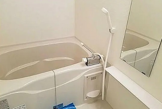バス・シャワールーム　※別部屋参考写真