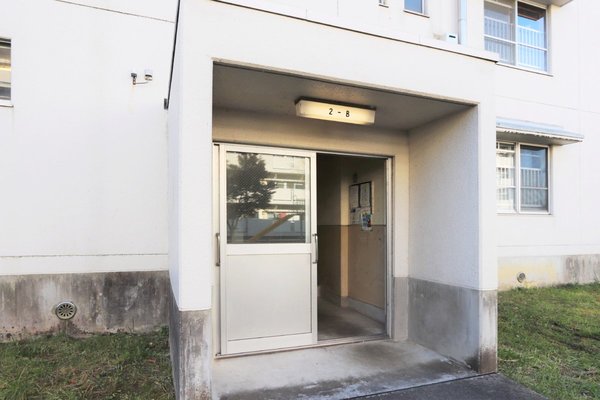 エントランス　清潔なエントランスです