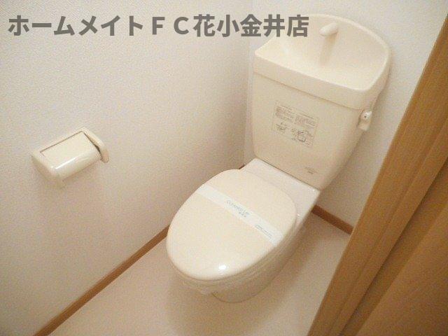 トイレ　清潔感のあるトイレです
