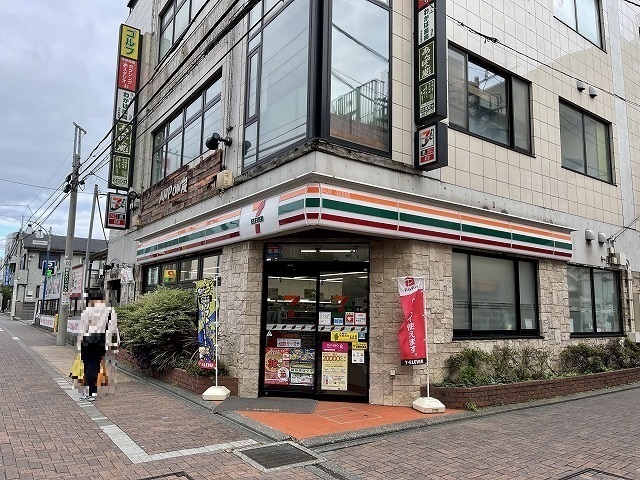 コンビニ　セブンイレブン大和中央林間３丁目店（コンビニ）まで666m