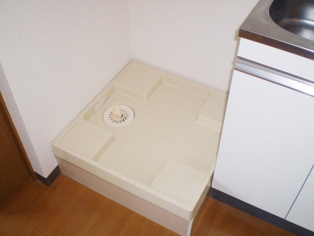 その他　女性にもうれしい室内洗濯機置き場！