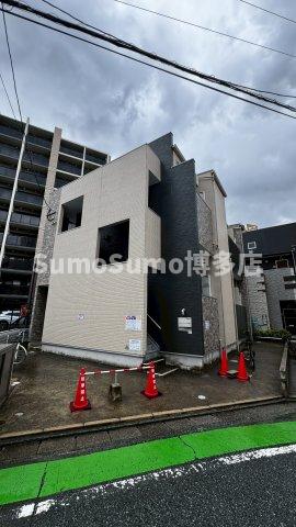 建物外観　落ち着いた雰囲気の外観です